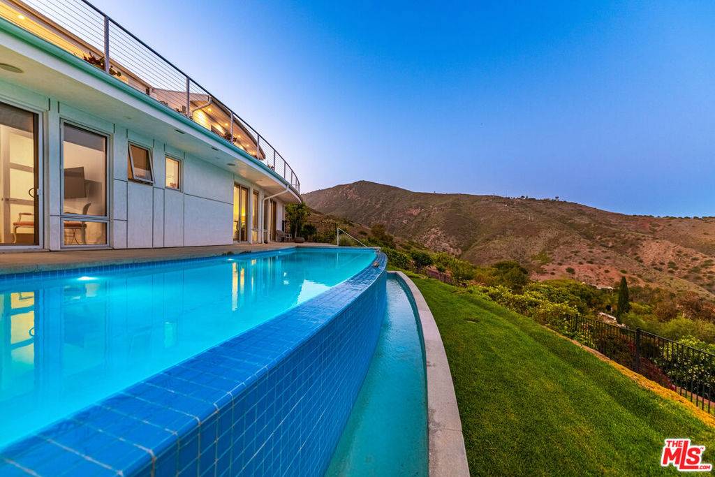 28405 Via Acero ST, Malibu, CA 90265