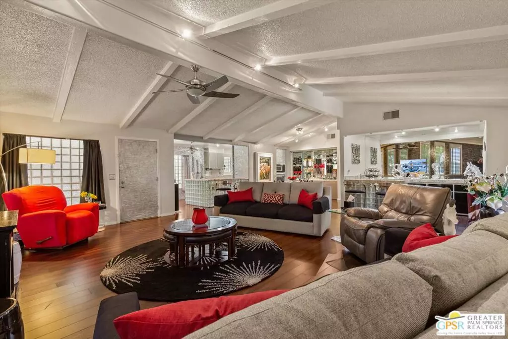 Palm Desert, CA 92260,73450 Country Club DR #269