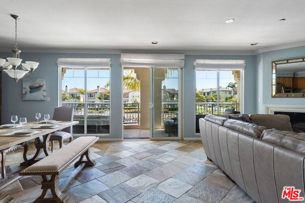 Oxnard, CA 93035,4320 Tradewinds DR