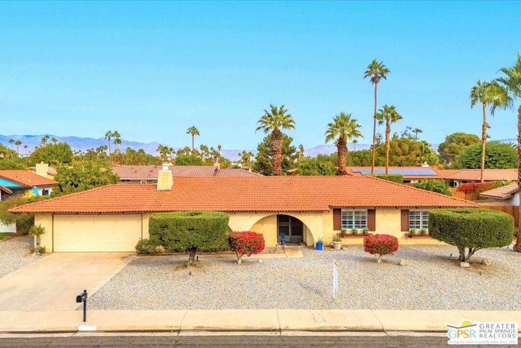 2250 Tamarisk RD, Palm Springs, CA 92262