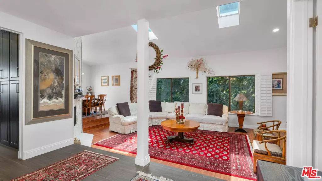 Los Angeles, CA 90025,1434 Greenfield AVE #303
