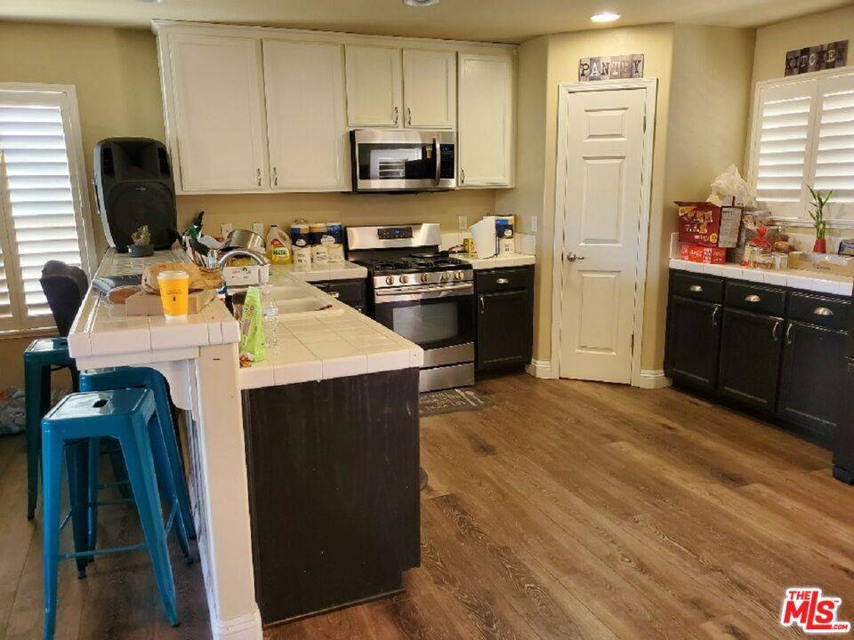 Bakersfield, CA 93308,527 Shady Meadow CT