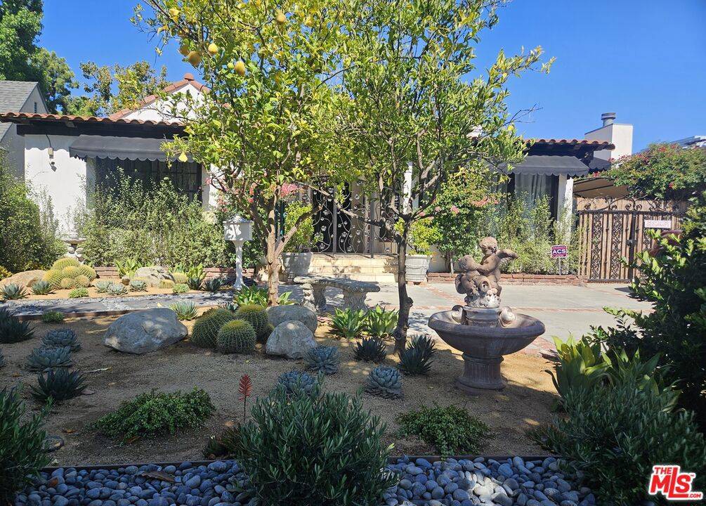 424 N Arden BLVD, Los Angeles, CA 90004