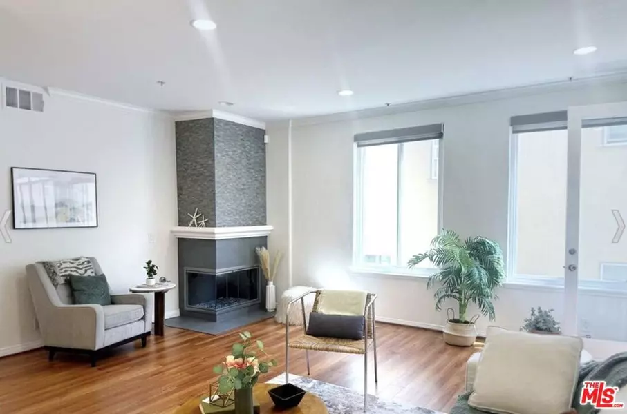 14271 Dickens ST #102, Sherman Oaks, CA 91423