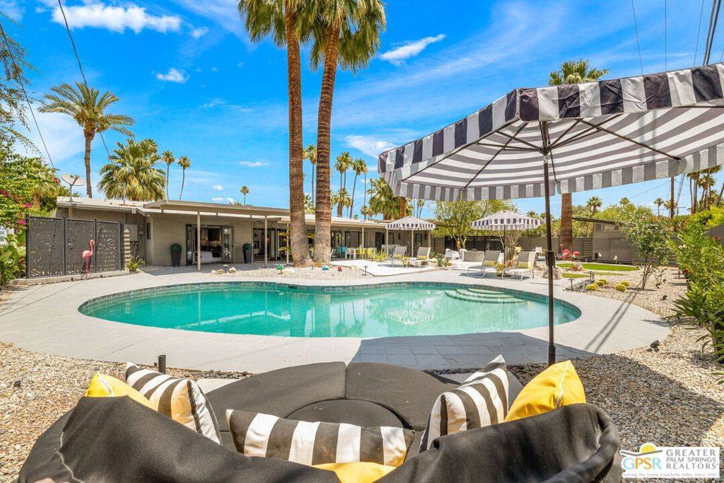 1251 E San Lorenzo RD, Palm Springs, CA 92264