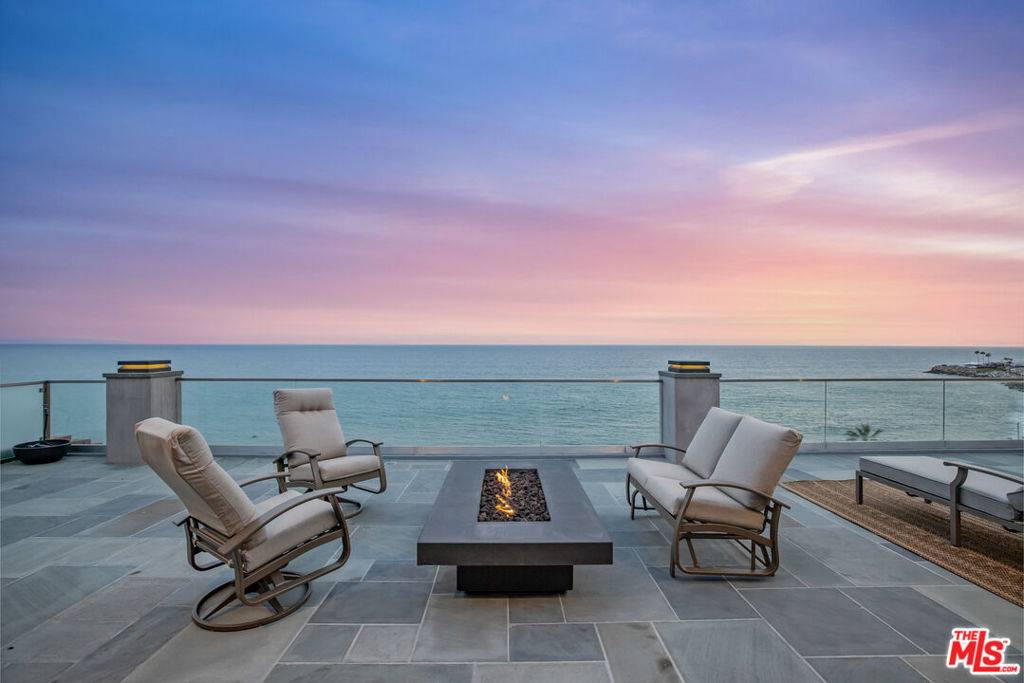 Malibu, CA 90265,18074 Coastline DR