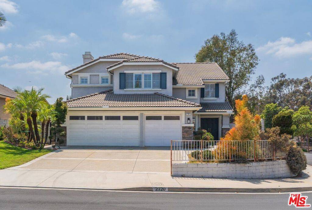 2320 Leggett LN, Fullerton, CA 92833