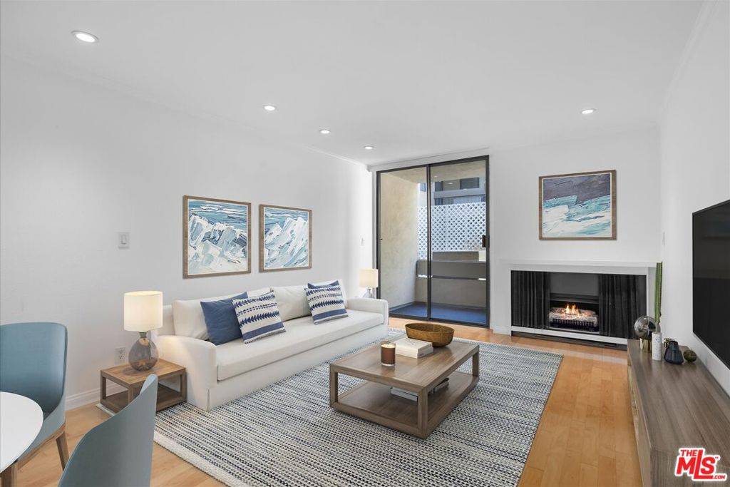 740 N Kings RD #114, West Hollywood, CA 90069