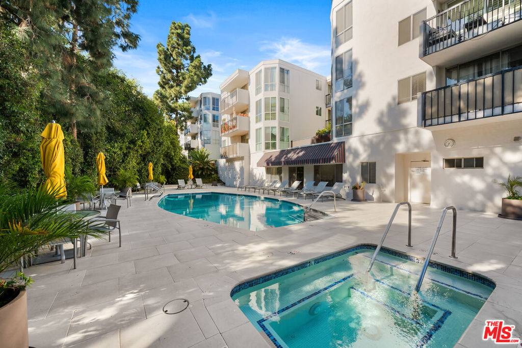 8530 Holloway DR #217, West Hollywood, CA 90069