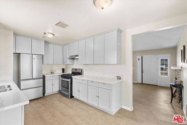 40611 178th ST, Lancaster, CA 93535