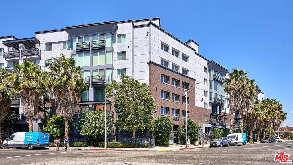 Los Angeles, CA 90013,629 Traction AVE #102