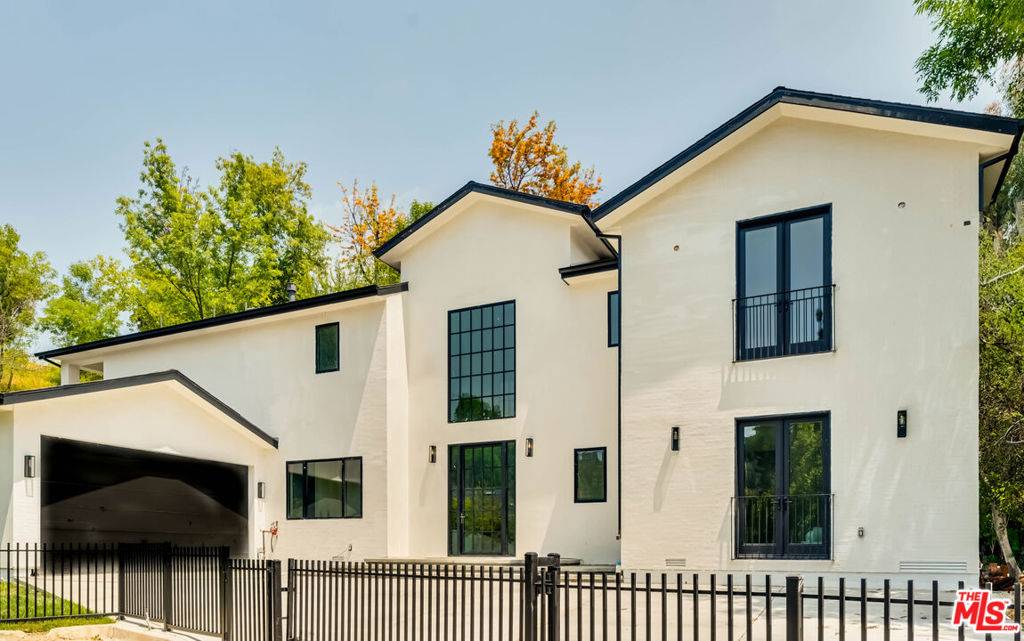 Encino, CA 91436,16815 Shileno PL