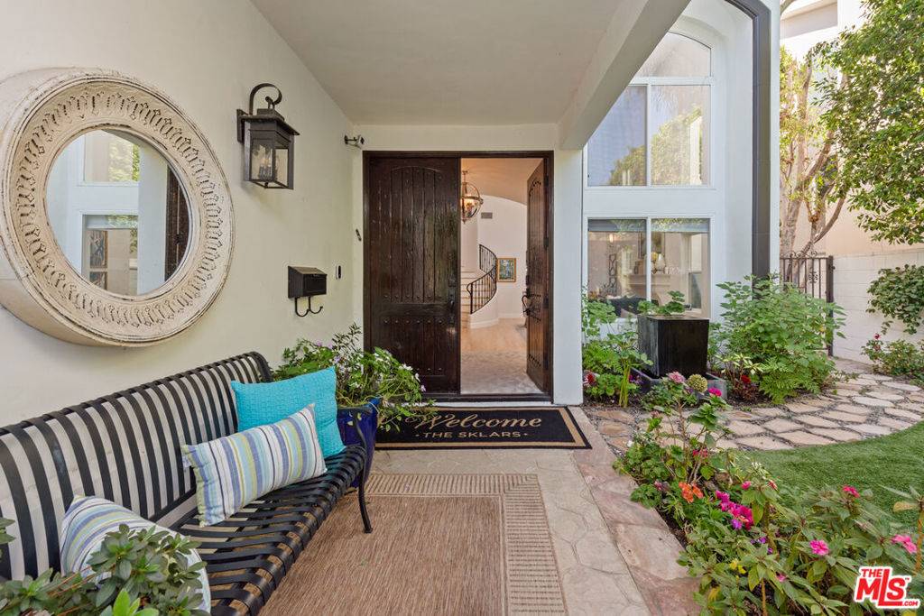 Sherman Oaks, CA 91403,4513 Tobias AVE