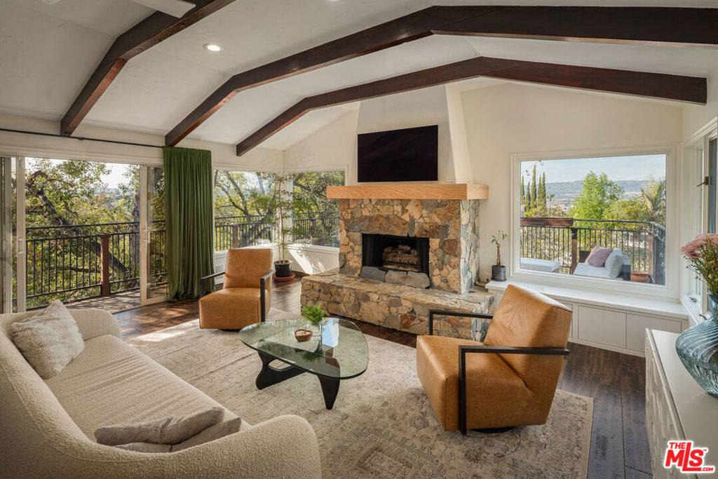 4713 Bedel ST, Woodland Hills, CA 91364