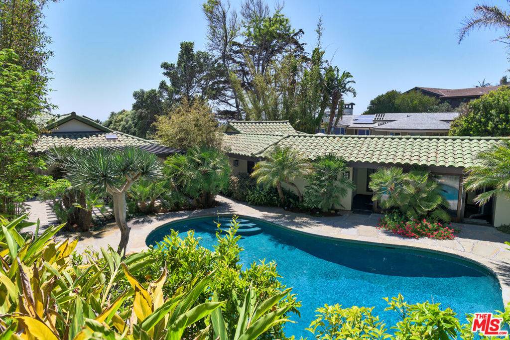 Malibu, CA 90265,7221 Birdview AVE