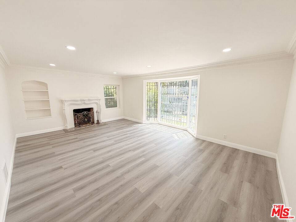 115 N Clark DR, Beverly Hills, CA 90211