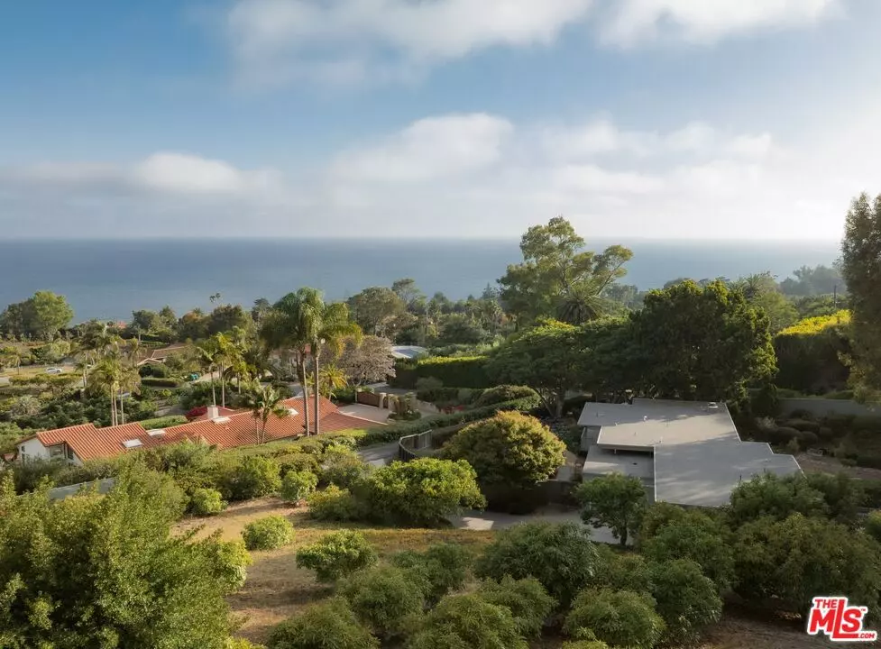Santa Barbara, CA 93109,626 Sea Ranch DR