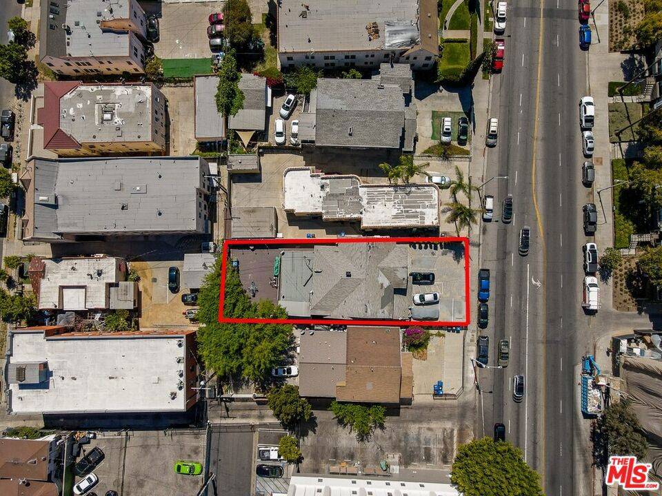 Los Angeles, CA 90019,1320 Crenshaw BLVD