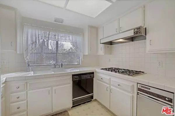 Marina Del Rey, CA 90292,4429 Alla RD #5