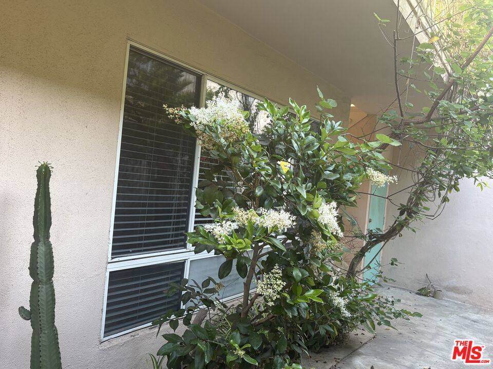 Santa Monica, CA 90403,828 Lincoln BLVD #Apt 1