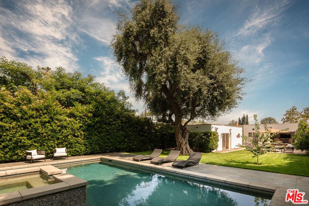 1841 Rose Villa ST, Pasadena, CA 91107