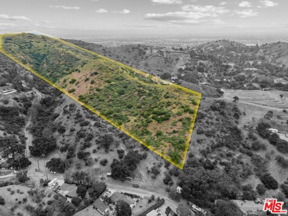 Sunland, CA 91040,0 Wornom