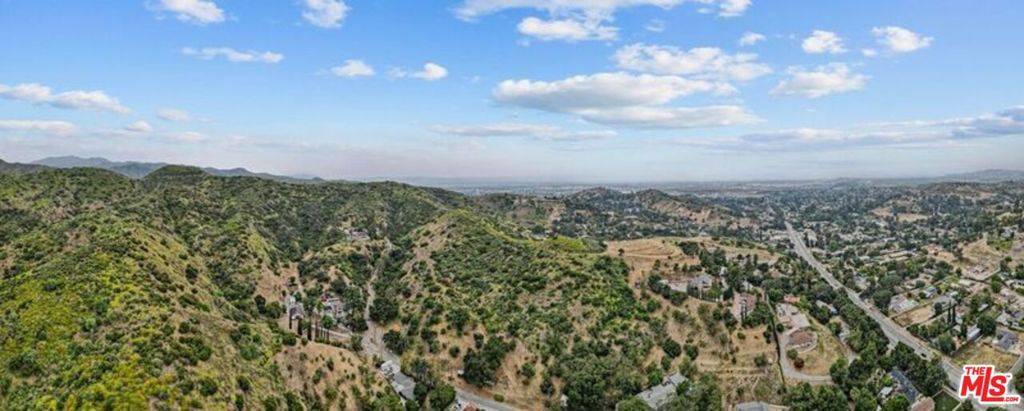 Sunland, CA 91040,0 Wornom