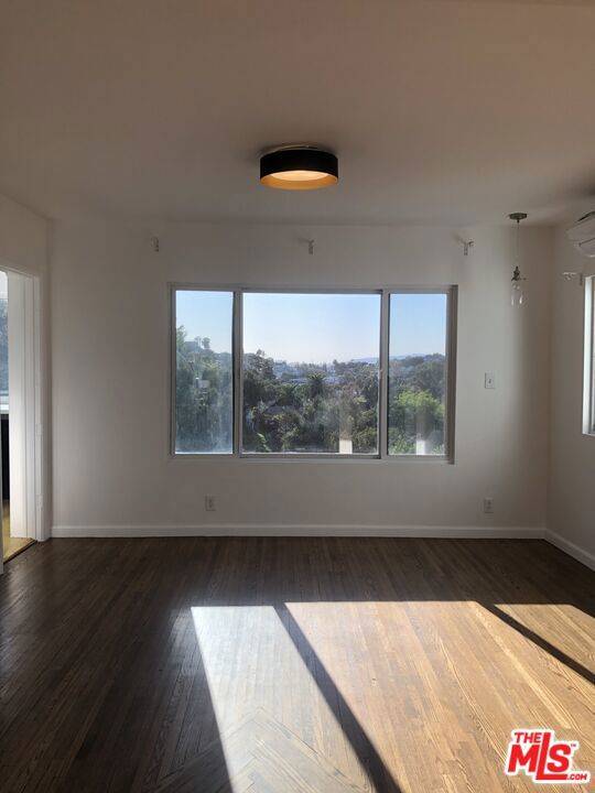 2225 1/2 Lake Shore AVE, Los Angeles, CA 90039