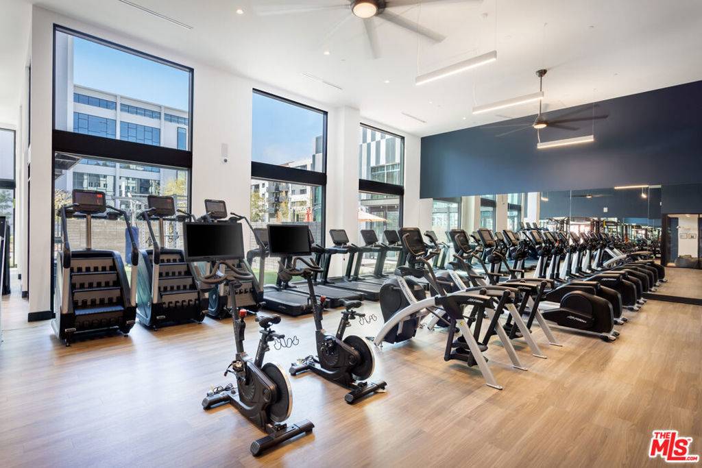 North Hollywood, CA 91606,11950 Erwin Street #618