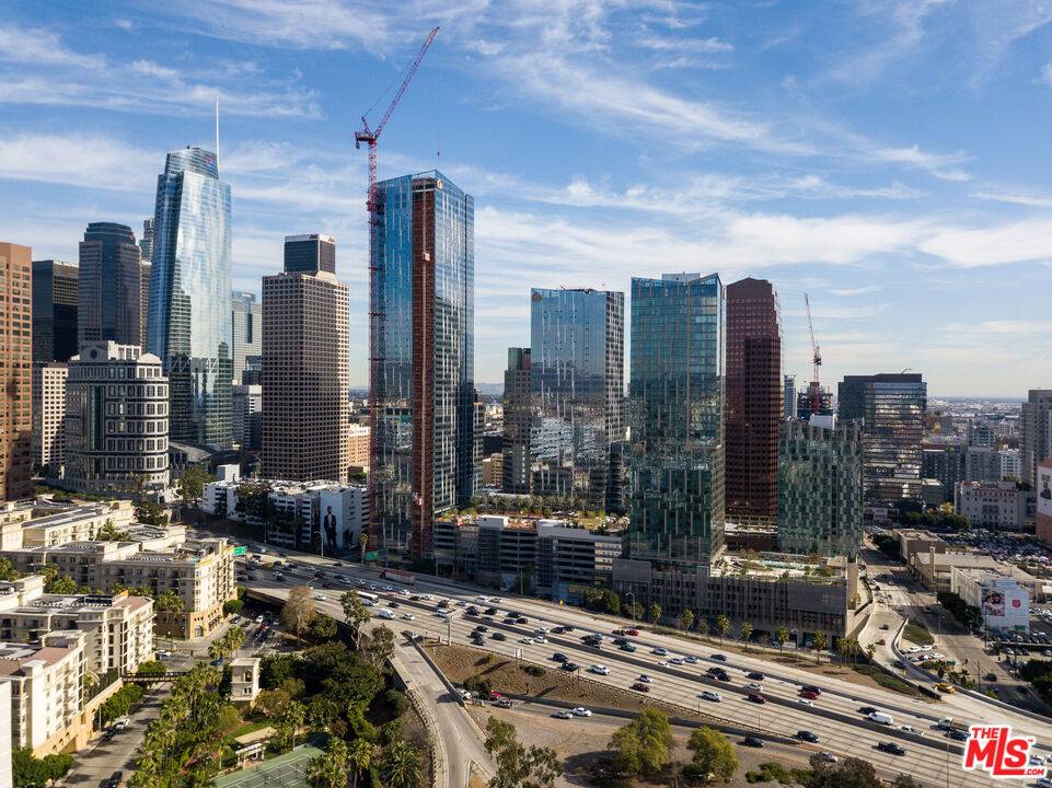889 Francisco ST #2007, Los Angeles, CA 90017