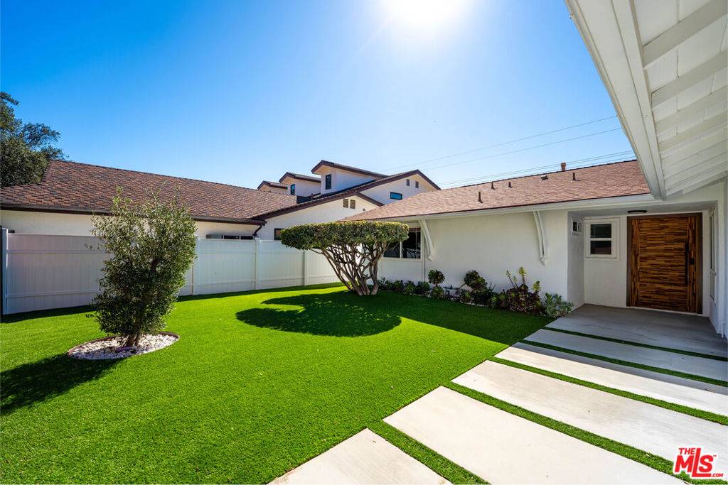 5521 Ruthwood DR, Calabasas, CA 91302