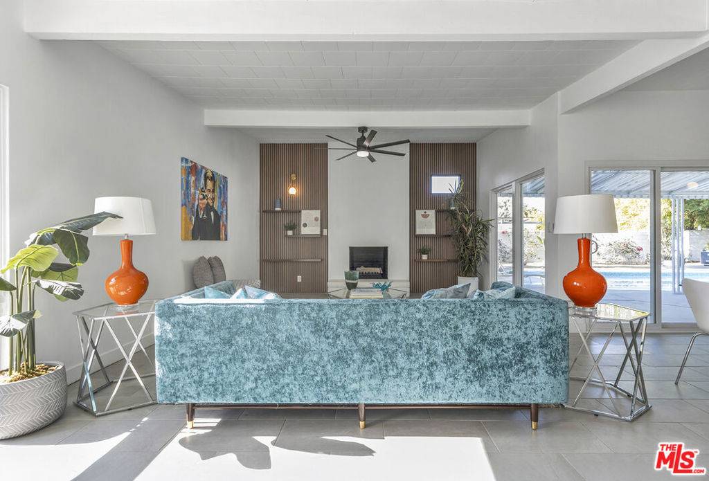 Palm Springs, CA 92262,547 N Farrell DR