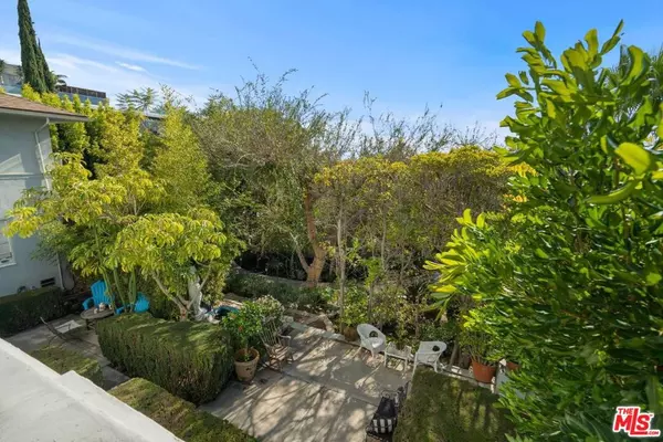 West Hollywood, CA 90069,1323 N Olive DR #25B