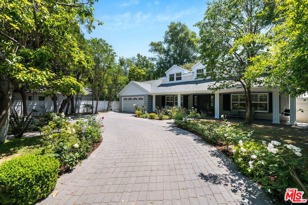 3544 Laurel Canyon BLVD, Studio City, CA 91604
