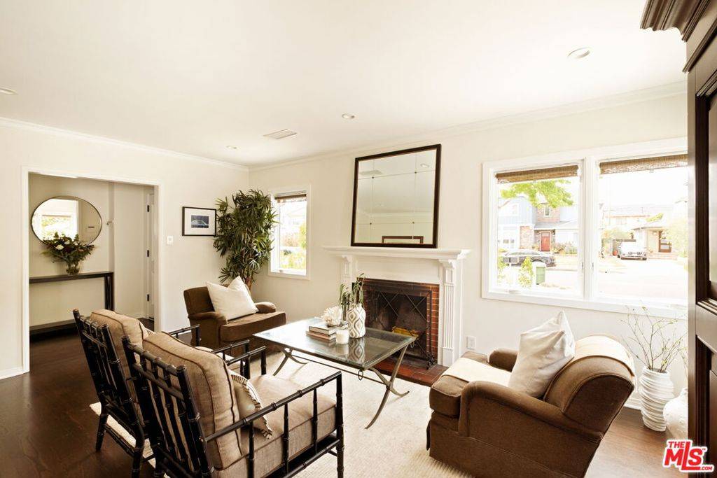 Los Angeles, CA 90066,12566 Preston WAY