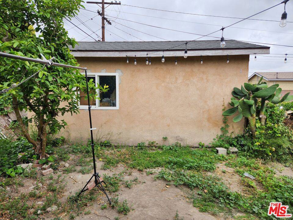 Los Angeles, CA 90043,5747 3rd AVE