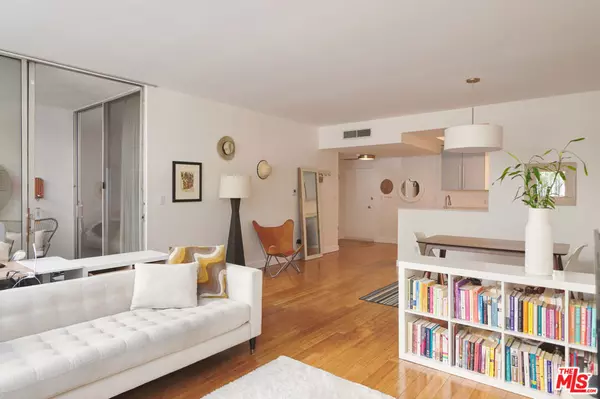 Los Angeles, CA 90046,7960 Selma AVE #109