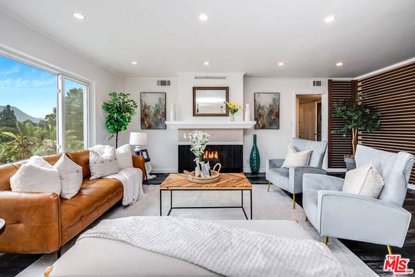 Toluca Lake, CA 91602,10707 Camarillo ST #312