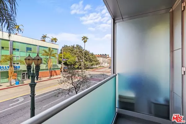 Glendale, CA 91205,220 E Broadway #411