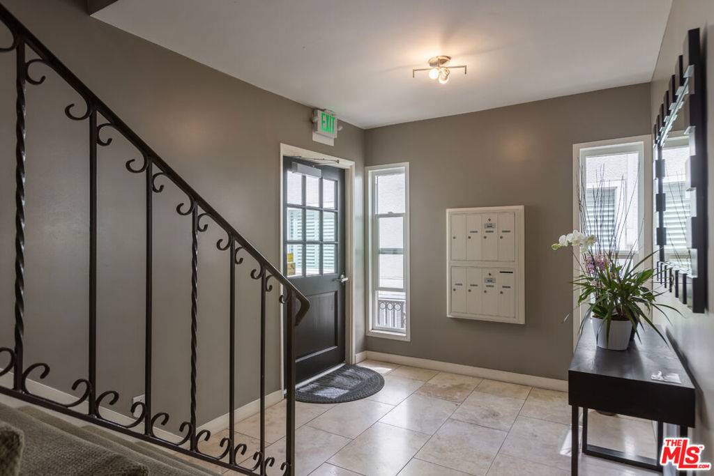 Los Angeles, CA 90024,10654 Wilkins AVE #3