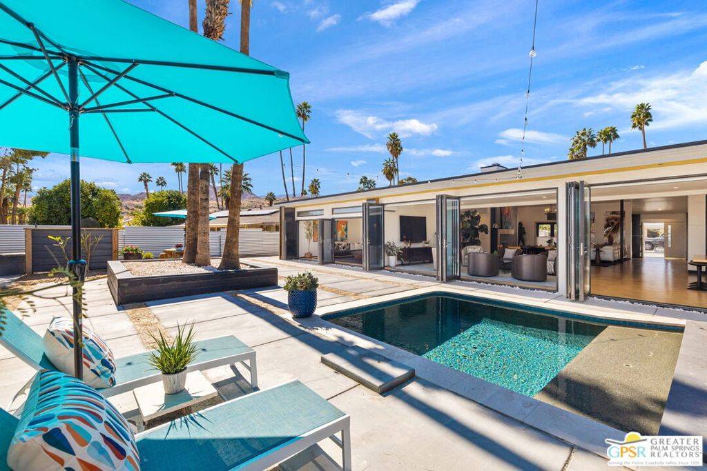 2170 S Pebble Beach DR, Palm Springs, CA 92264