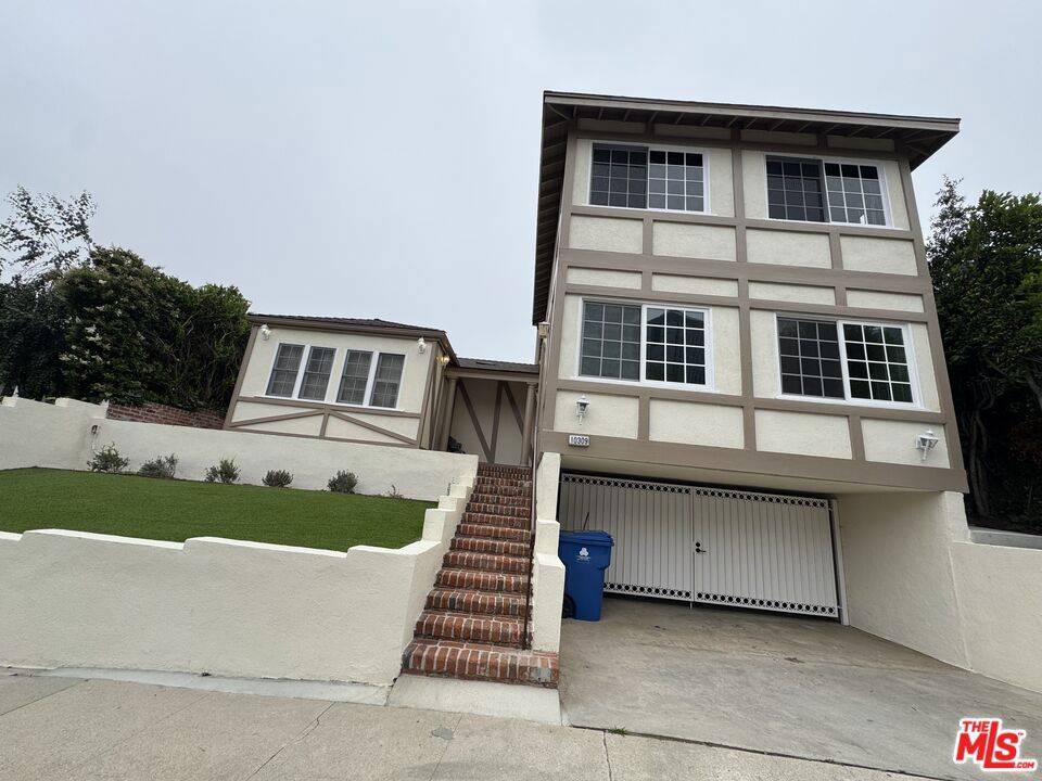 Los Angeles, CA 90025,Address not disclosed