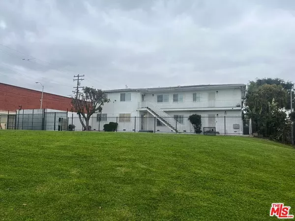 3213 Bartdon AVE, Inglewood, CA 90303