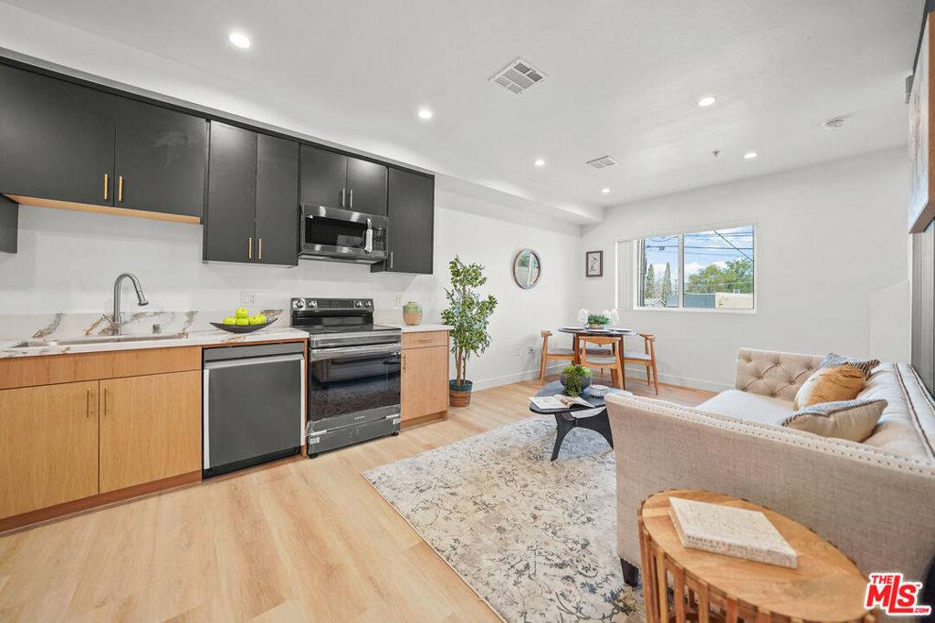 4178 Willimet ST #1/2, Los Angeles, CA 90039