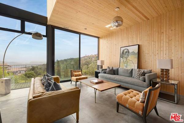 20485 Medley LN, Topanga, CA 90290