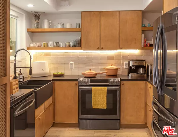 West Hollywood, CA 90069,9015 Cynthia ST #3