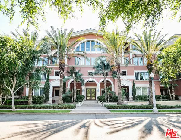 Playa Vista, CA 90094,6241 Crescent Park #201