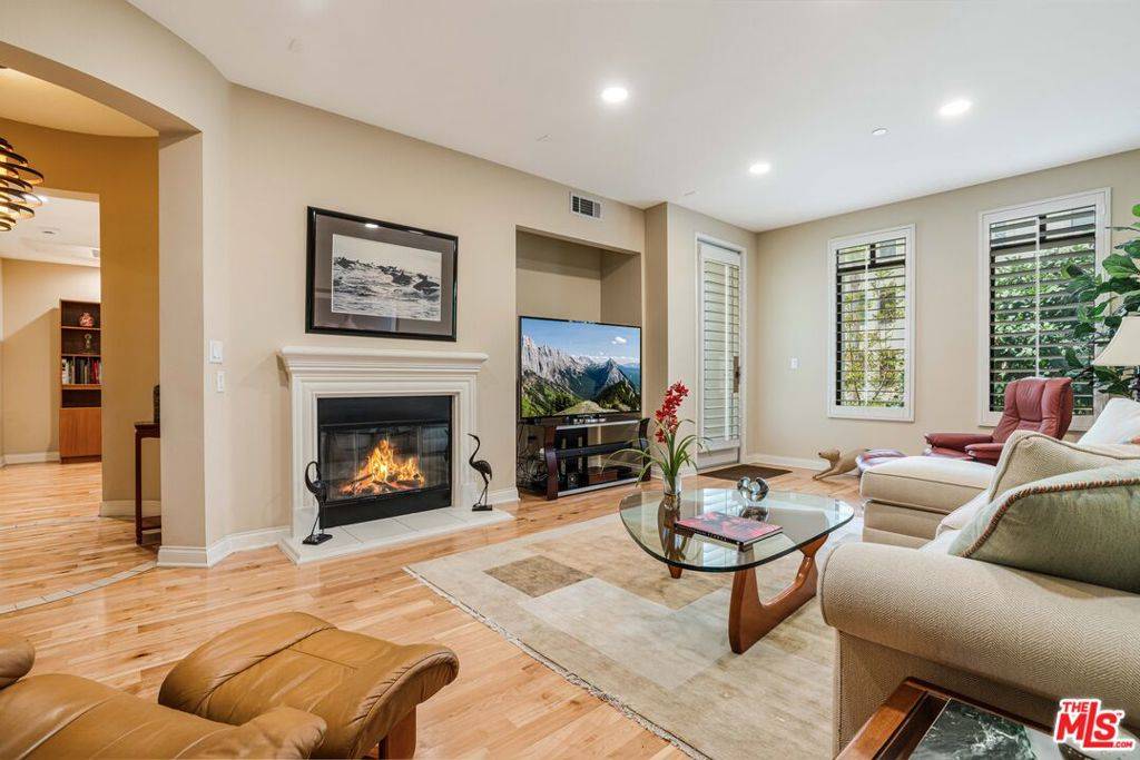 5625 W Crescent Park #205, Playa Vista, CA 90094
