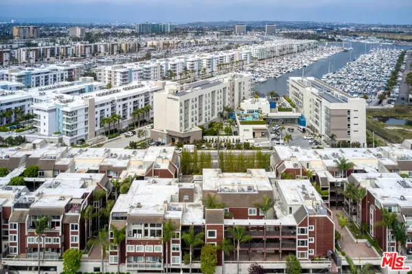4250 Via Dolce #321, Marina Del Rey, CA 90292