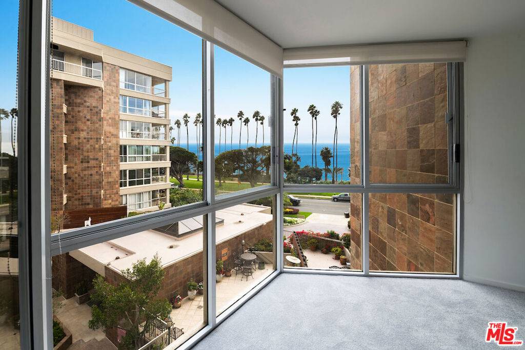Santa Monica, CA 90402,515 OCEAN AVE #506N